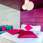 Radisson Blu Plaza Hotel,