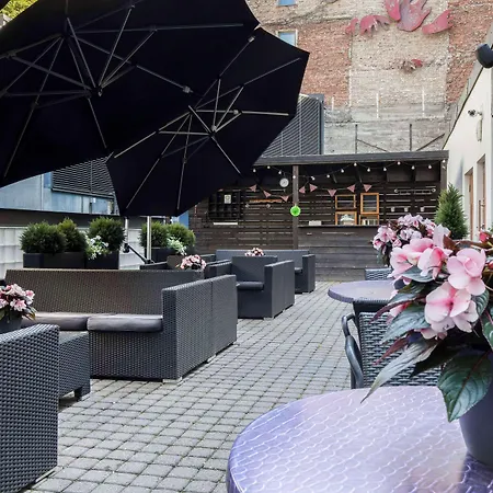 Radisson Blu Plaza Hotel, Hotel