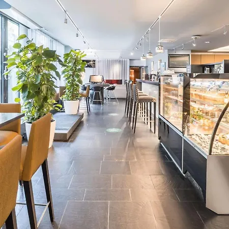 מלון Radisson Blu Plaza Hotel,