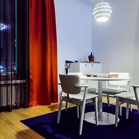 Radisson Blu Plaza Hotel, Hotel