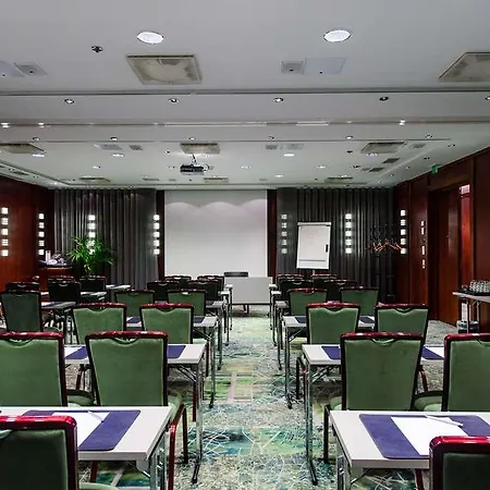 Radisson Blu Plaza Hotel, Hotel Helsínquia