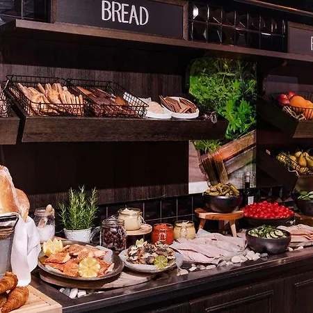 מלון Radisson Blu Plaza Hotel,