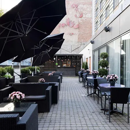 Radisson Blu Plaza Hotel,