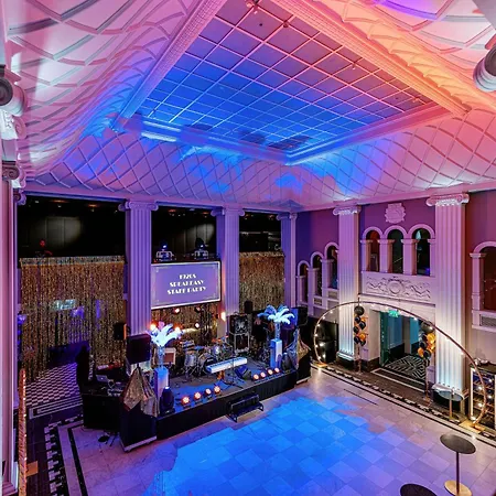 Hotel Radisson Blu Plaza Hotel, 4*