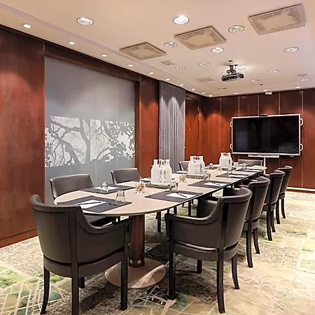 Radisson Blu Plaza Hotel, Hotel Helsinki