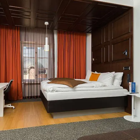 Radisson Blu Plaza Hotel, Hotel 4*