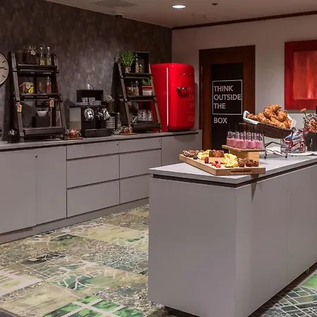 Radisson Blu Plaza Hotel, Hotel 4*