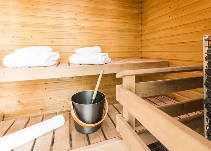 Hotel Radisson Blu Plaza Hotel, 4*