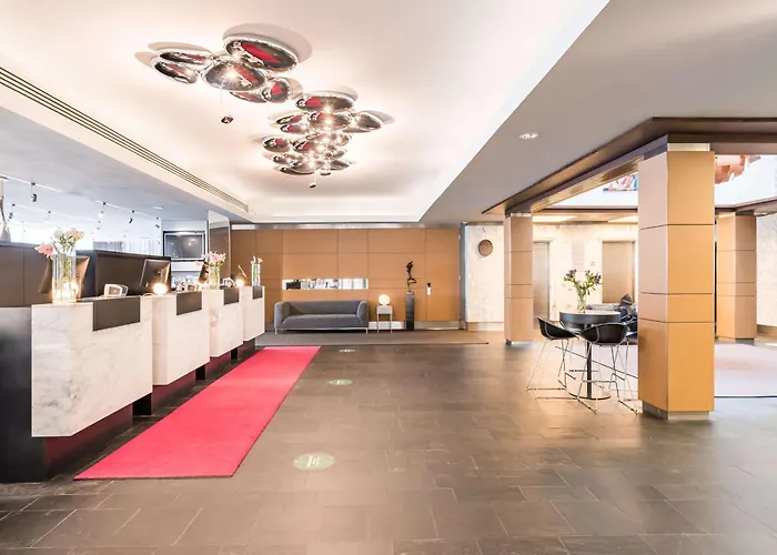 Отель Radisson Blu Plaza Hotel, 4*