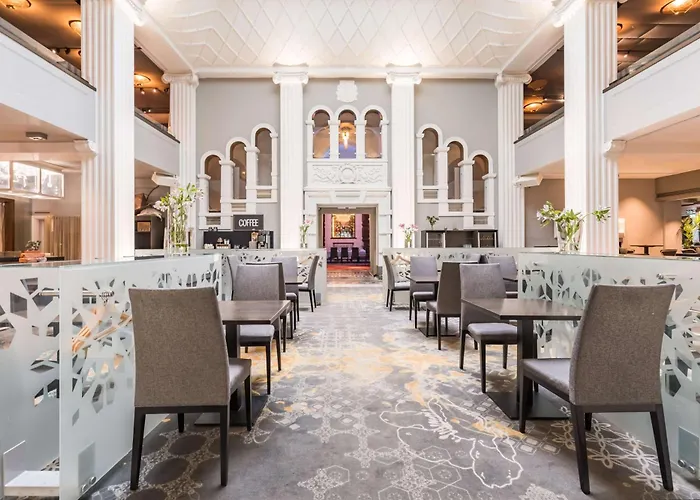 Radisson Blu Plaza Hotel,