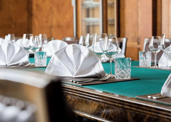 Radisson Blu Plaza Hotel, 4*