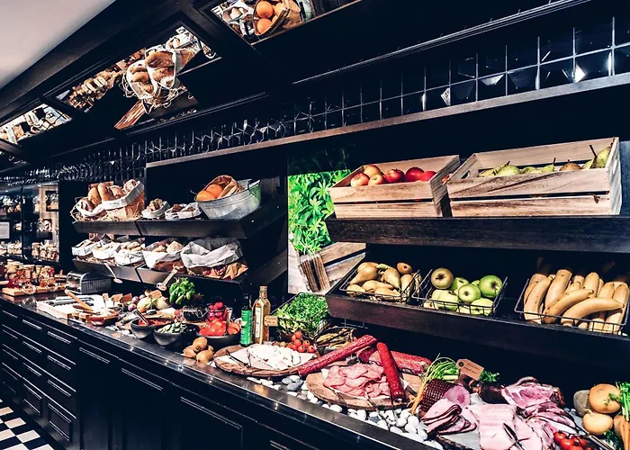 Radisson Blu Plaza Hotel, 4*