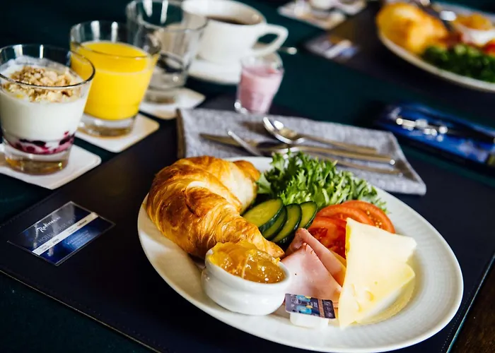 Radisson Blu Plaza Hotel, 4*