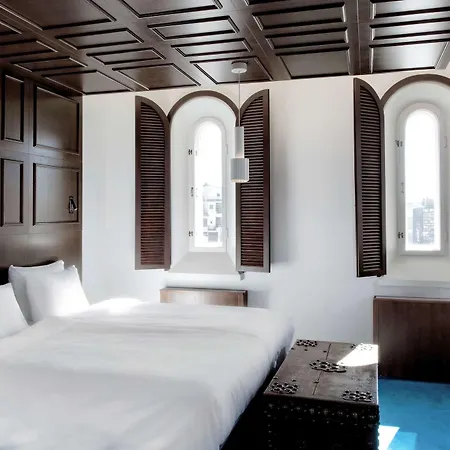 Hotel Radisson Blu Plaza Hotel, 4*
