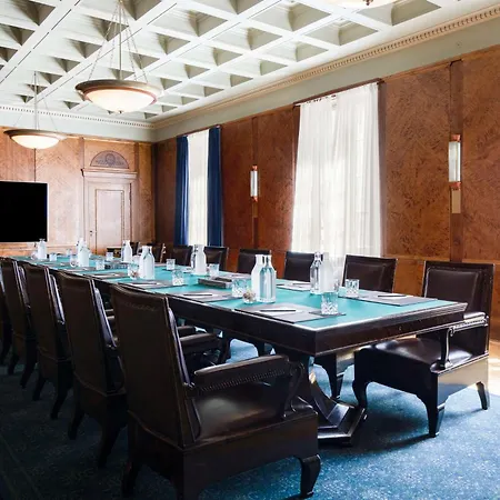 Radisson Blu Plaza Hotel, Hotel 4*