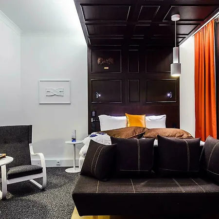 Radisson Blu Plaza Hotel,